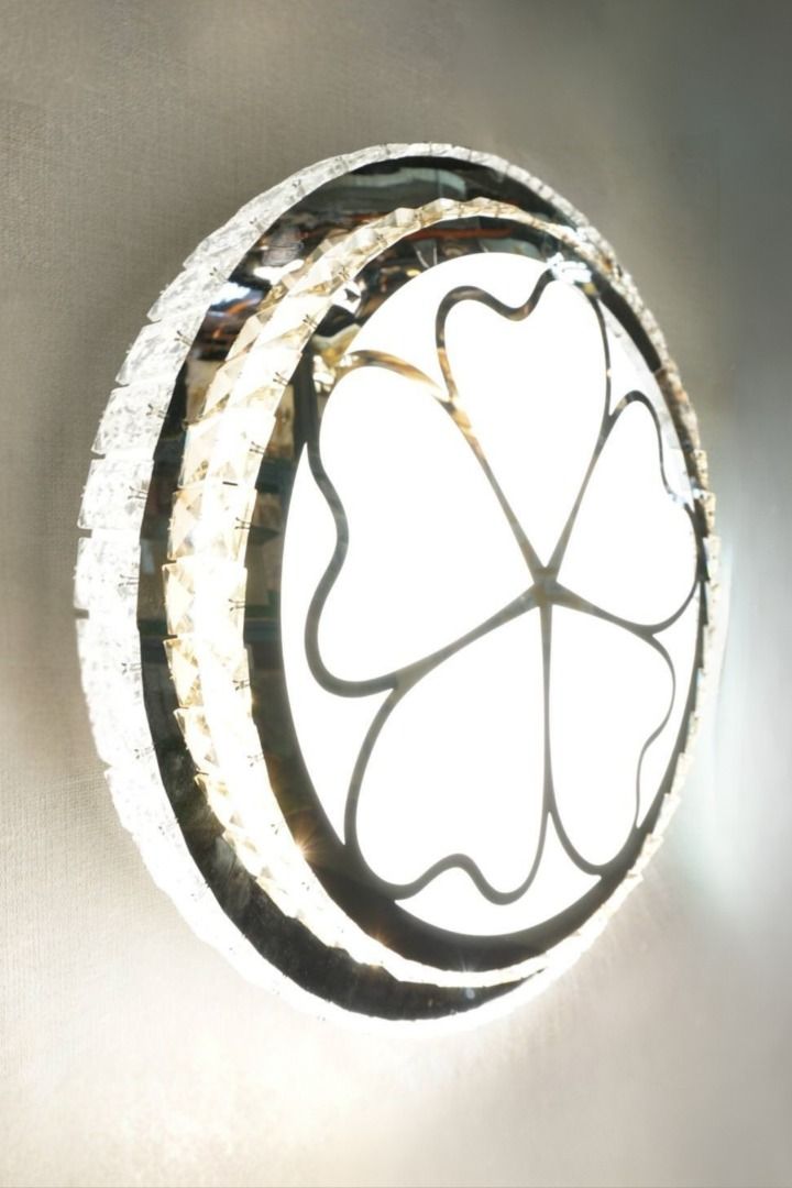 Ceiling Light (Category: Lighting) located in Johor Bahru. Submitted by luxcent.earth (Listing ID 1448547229, Image 1). Description: SERIOUS BUYER can chat me for more details and pictures..