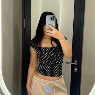 (Kategori: ) berada di . Dikirim oleh restylee_ (ID iklan 1448585100, Gambar 1). Deskripsi: .