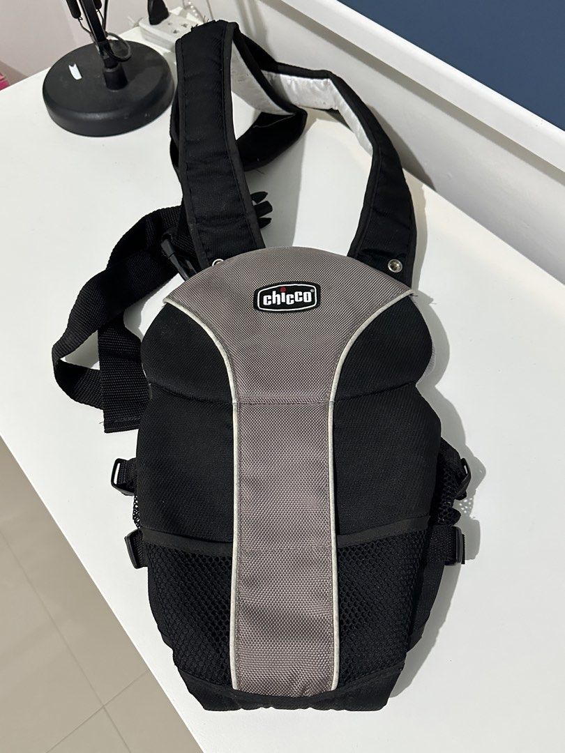 Chicco Baby Carrier (Category: Carriers & Slings) located in San Juan City. Submitted by deeescloset (Listing ID 1448496606, Image 1). Description: - Laundry safe - Adjustable straps - With side mesh pockets for essentials - Ideal for keeping your baby close while traveling or running errands.