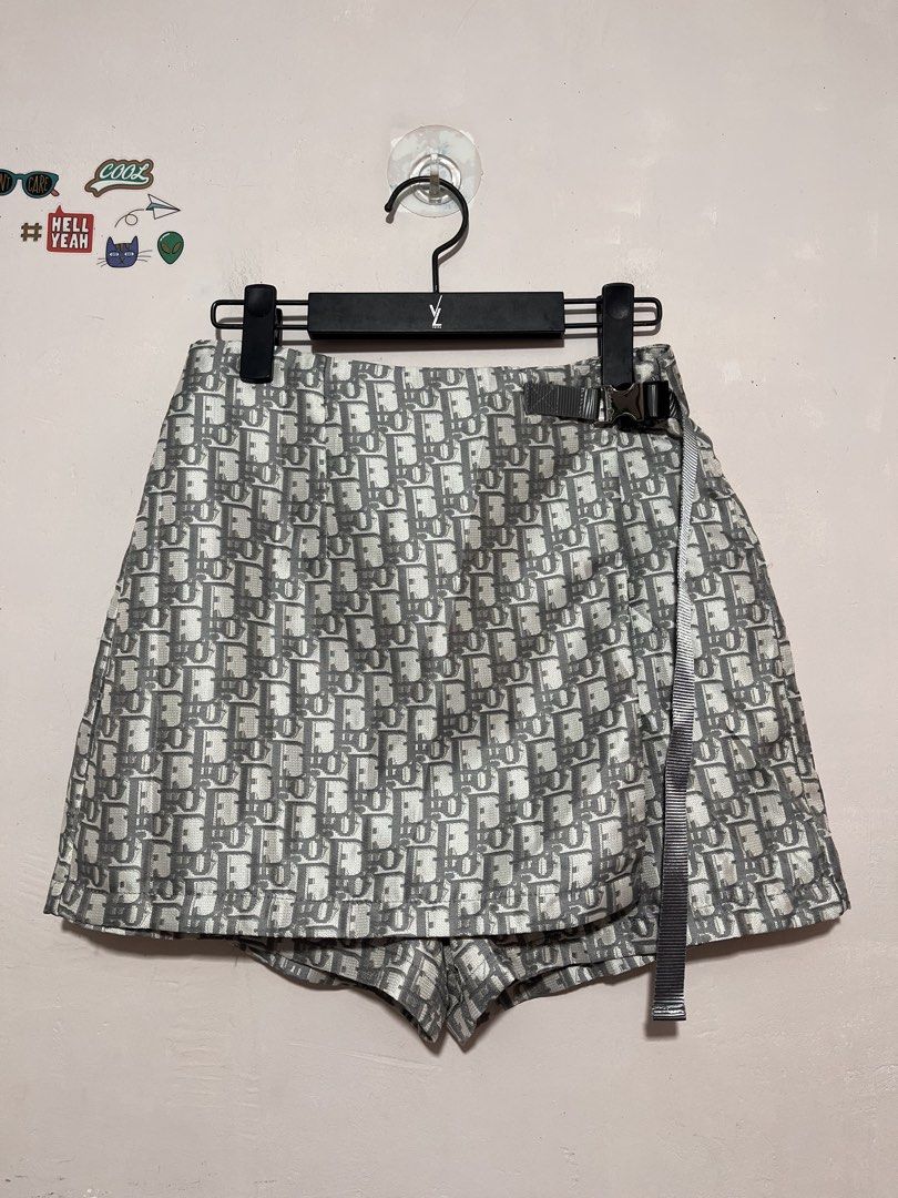 Christian Dior (Category: Luxury Apparel) located in Cebu City. Submitted by selectorschoice18 (Listing ID 1448673818, Image 1). Description: Christian Dior Oblique Jacquard Skirt Size: Large Measurements: 27 x 14.5 Leg Opening: 12.5 .