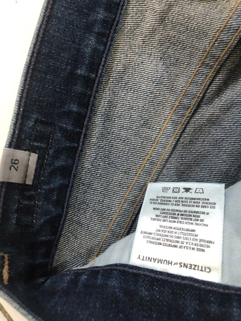 CITIZEN OF HUMANITY JEANS (Category: Jeans) located in Santa Rosa. Submitted by eceldg05 (Listing ID 1448612232, Image 3). Description: CITIZEN OF HUMANITY S 26 on tag W:30 inches via tape measure L:36 inches Bnw cond FIX PRICE.