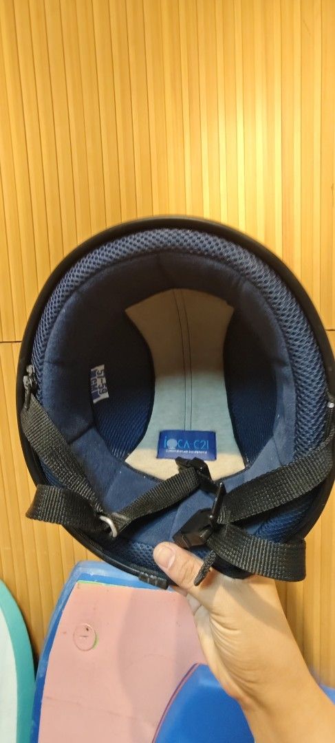 CLASSIC HELMET (Category: Announcements) located in Bulacan. Submitted by babz30261 (Listing ID 1448530202, Image 3). Description: LARGE CLASSIC HELMET JAPAN QUALITY CONDITION .