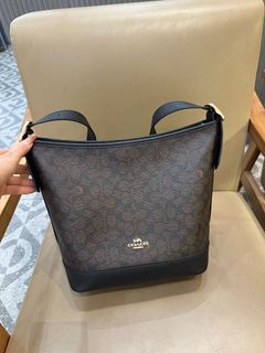 （分類：）位於 。 由 bellezza. 提交（商品編號 1448554602，圖片 1）。簡介： 。