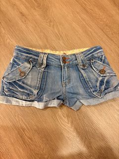 (Category: ) located in . Submitted by kkerenzaa (Listing ID 1448622272, Image 1). Description: .