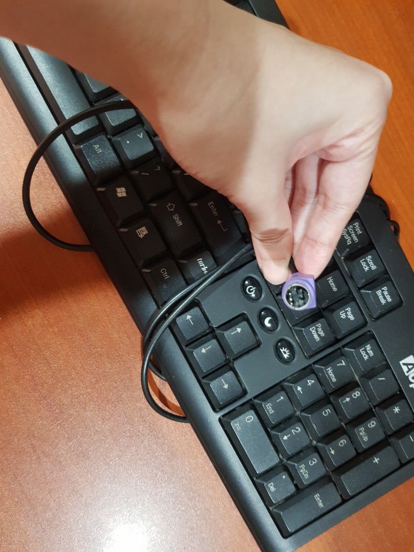 Computer Keyboard (Category: Computer Keyboard) located in Kuala Lumpur. Submitted by flowershouse (Listing ID 1448679762, Image 2). Description: .