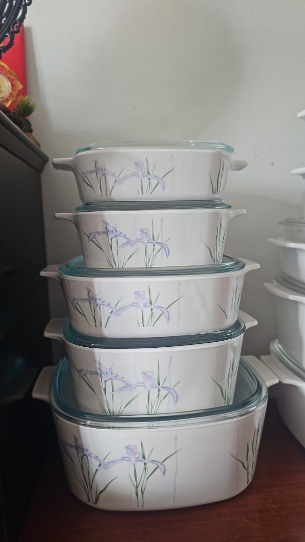 CorningWare Casserole Dishes with Lids - Various Patterns504813770548848642