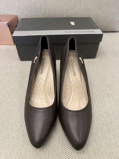 (Category: ) located in . Submitted by fashion.empire (Listing ID 1448651531, Image 1). Description: .