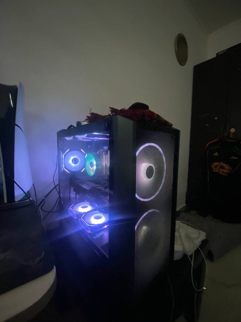 Custom Gaming PC504888897359718402