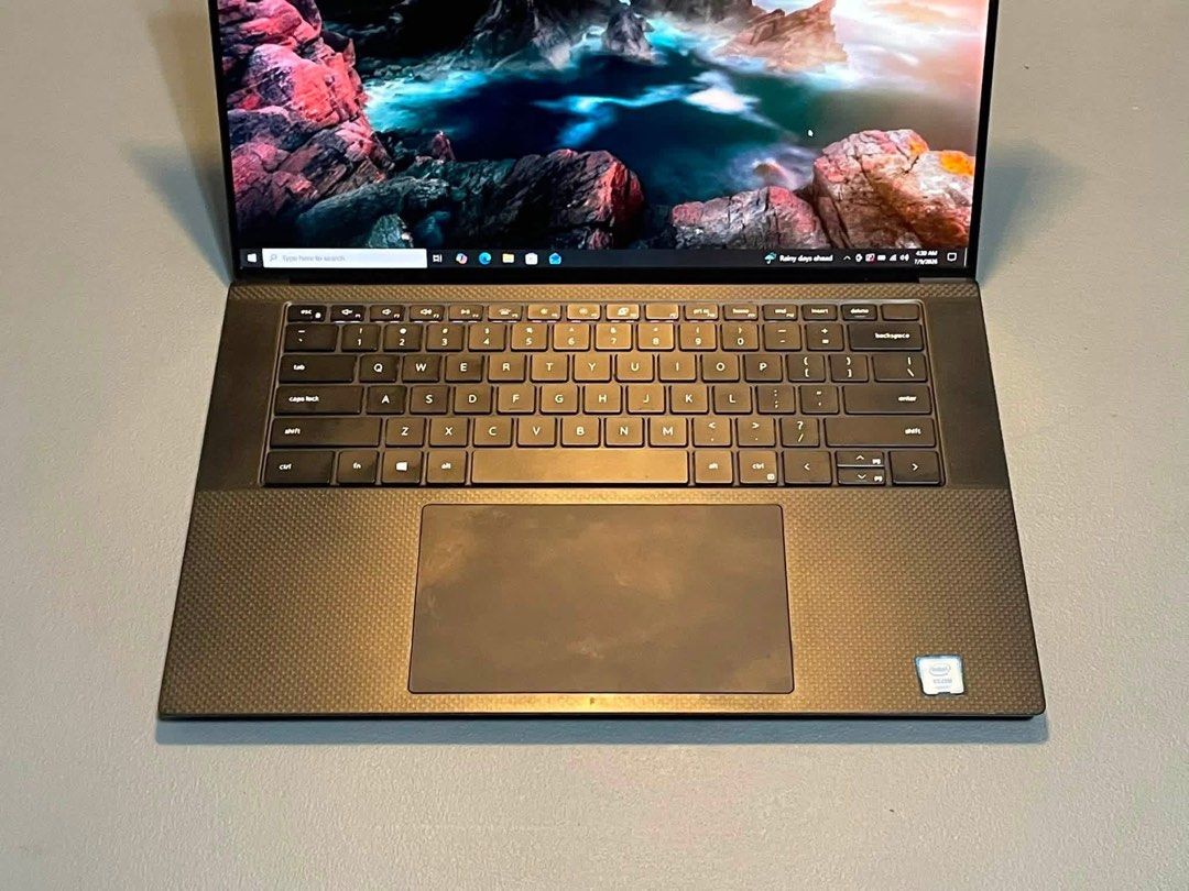 Dell Precision 5550 (Category: Laptops & Notebooks) located in San Juan City. Submitted by pindulls1609384 (Listing ID 1448682696, Image 3). Description: - My price 35,000 - Original price 111,000 - Dell Precision 5550 - Intel Xeon W-10855M CPU @ 2.80GHz (12 CPUs), - RAM 65GB DDR4 2933mhz - Resolution (1920 x 1200) IPS - SSD 512GB Storage - Graphics Nvidia Quadro T1000 4GB Vram - Display 15 inch Slim type - Backlight Keyboard - Fingerprint - Orig