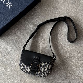 (Category: ) located in . Submitted by come2buy_ (Listing ID 1448618625, Image 1). Description: .