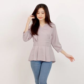 (Kategori: ) berada di . Dikirim oleh decluttermei_ (ID iklan 1448625949, Gambar 1). Deskripsi: .