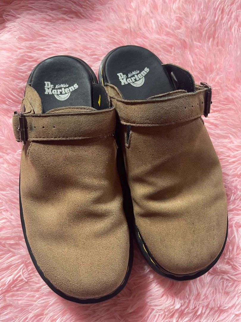 DR MARTENS ZEBZAG SUEDE MULE (Category: Casual Shoes) located in Zamboanga. Submitted by ems-a0e5 (Listing ID 1448516611, Image 1). Description: need wash.