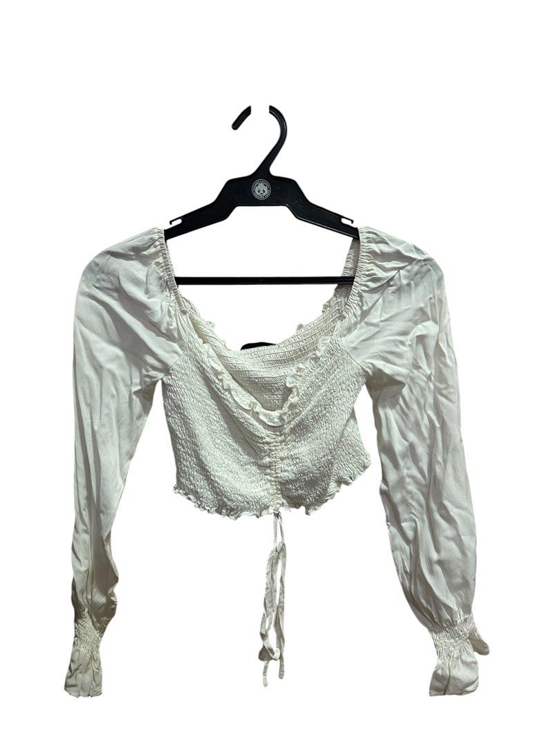 Drawstring Longsleeves (Category: Longsleeves) located in Cabanatuan. Submitted by sabbbiee (Listing ID 1448649937, Image 1). Description: 🌷 Decluttering my closet! Selling my pre-loved clothes that are still in great condition. Affordable prices, well-loved, and located in Cabanatuan City. Shipping fee is shouldered by the buyer. Feel free to message me for more details! 💕.