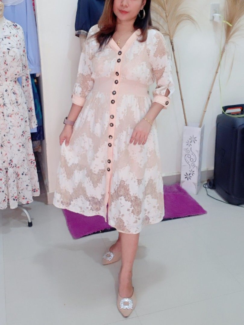 DRESS BRUKAT KANCING DEPAN (Kategori: Gaun & Rok) berada di Pematangsiantar. Dikirim oleh cikashop88 (ID iklan 1448594222, Gambar 3). Deskripsi: BAHAN : BRUKAT LD : 96-100 DARI BALL IMPROT - TRANSAKSI VIA BECEA OR BEER-I - BISA SOPI + ADM + CO LINK KECIL - IG : cikacikomonz - TIDAK BISA COD - TIDAK BISA TUKAR2 ALASAN UKURAN - TIDAK TERIMA BARTER - NEGO JAUH GAK DILADENI CEK ONGKIR SEBELUM ORDER PENGIRIMAN PEMATANGSIANTAR NEGO - DISETUJUI - HILANG