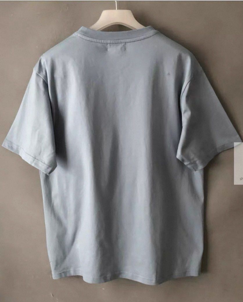 Fila 綿tee （分類：T-shirt）位於 Hong Kong。 由 2022miffyshop 提交（商品編號 1448642039，圖片 2）。簡介： 100% 綿，胸圍98cm, 衣長63cm, 肩43cm。