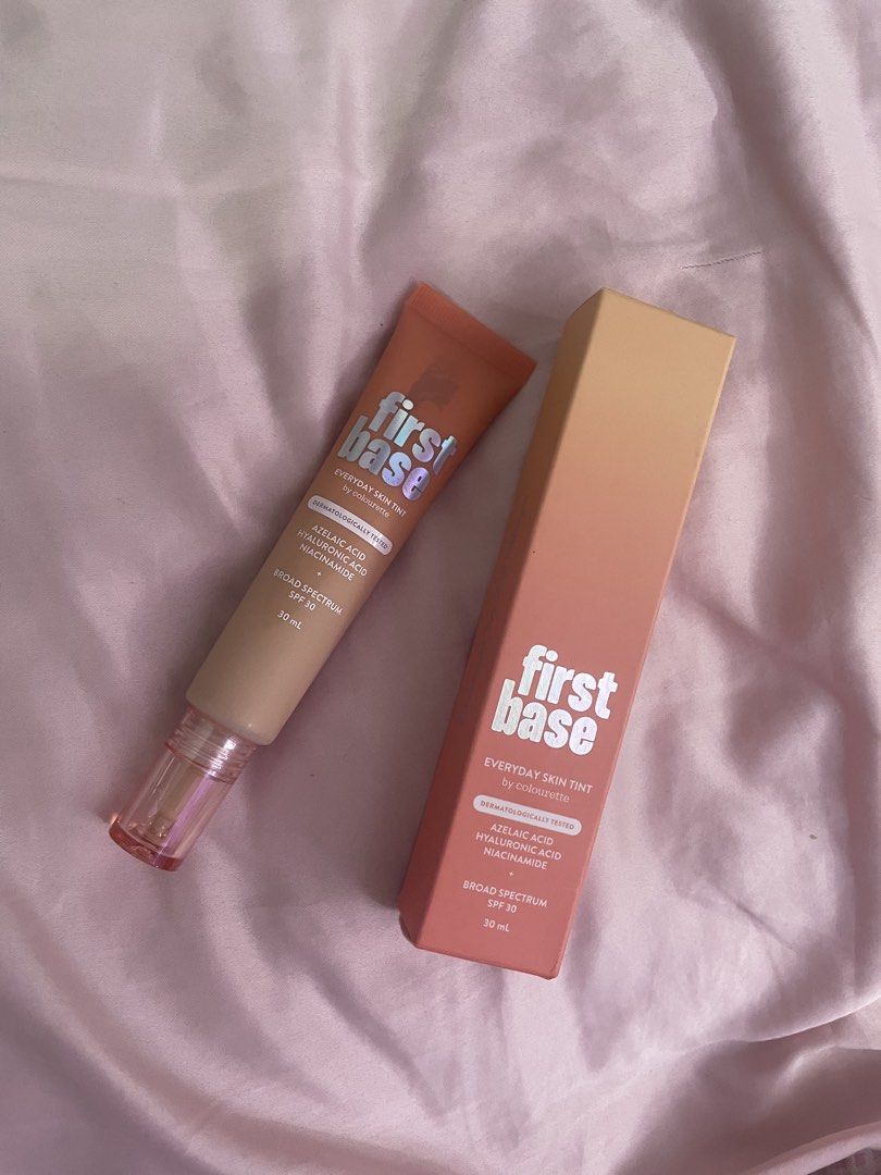 First Base Everyday Skin Tint by Colourette (Category: Makeup) located in Imus. Submitted by kassiiee15 (Listing ID 1448580329, Image 1). Description: Shade: Siargao (Light-medium, cool undertone) Finish: Demi-matte RFS: not my shade! .