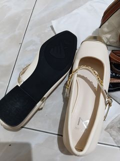 (Kategori: ) berada di . Dikirim oleh ibelle_728 (ID iklan 1448559676, Gambar 1). Deskripsi: .