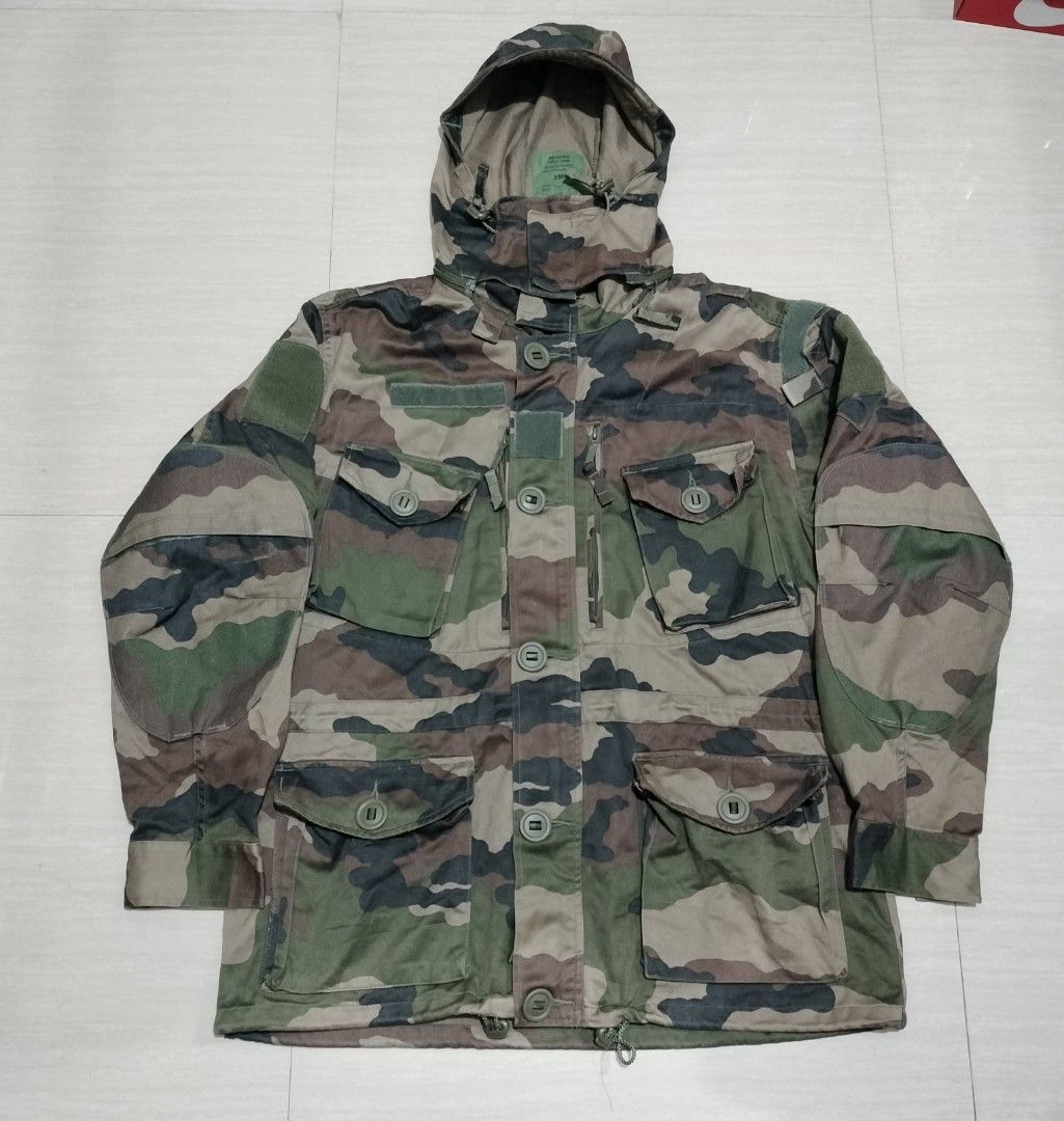 FRENCH ARMY FELIN T3 SMOCK COMBAT JACKET (Category: Coats, Jackets and Outerwear) located in Sariaya. Submitted by social_animalz (Listing ID 1448660877, Image 1). Description: 24.5 x 31 multipockets detachable hood with pad slot sa elbow with minimal scratch sa armpit part ( last pic) shipping fee is not included.