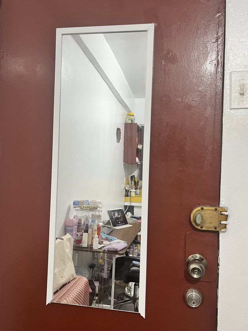 Full Length Mirror White Frame (Category: Mirrors) located in Manila. Submitted by felizehopeb. (Listing ID 1448525791, Image 2). Description: - Full-length mirror with a clean white frame. - Tall and slim design, ideal for any space. - Perfect for bedrooms, hallways, or dressing areas. - Versatile: can be hung or leaned against a wall. - Provides a clear, full reflection for outfit checks. ‼️May sasabitan po siya sa likod ⚠️ Issue: Natanggal yun
