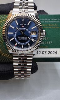 (Category: ) located in . Submitted by any.watches (Listing ID 1448629097, Image 1). Description: .