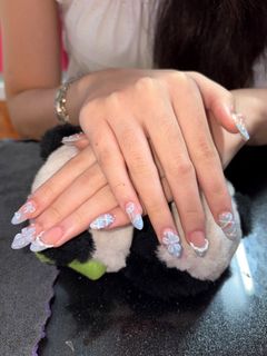 (Category: ) located in . Submitted by sassynails.ha (Listing ID 1448660630, Image 1). Description: .
