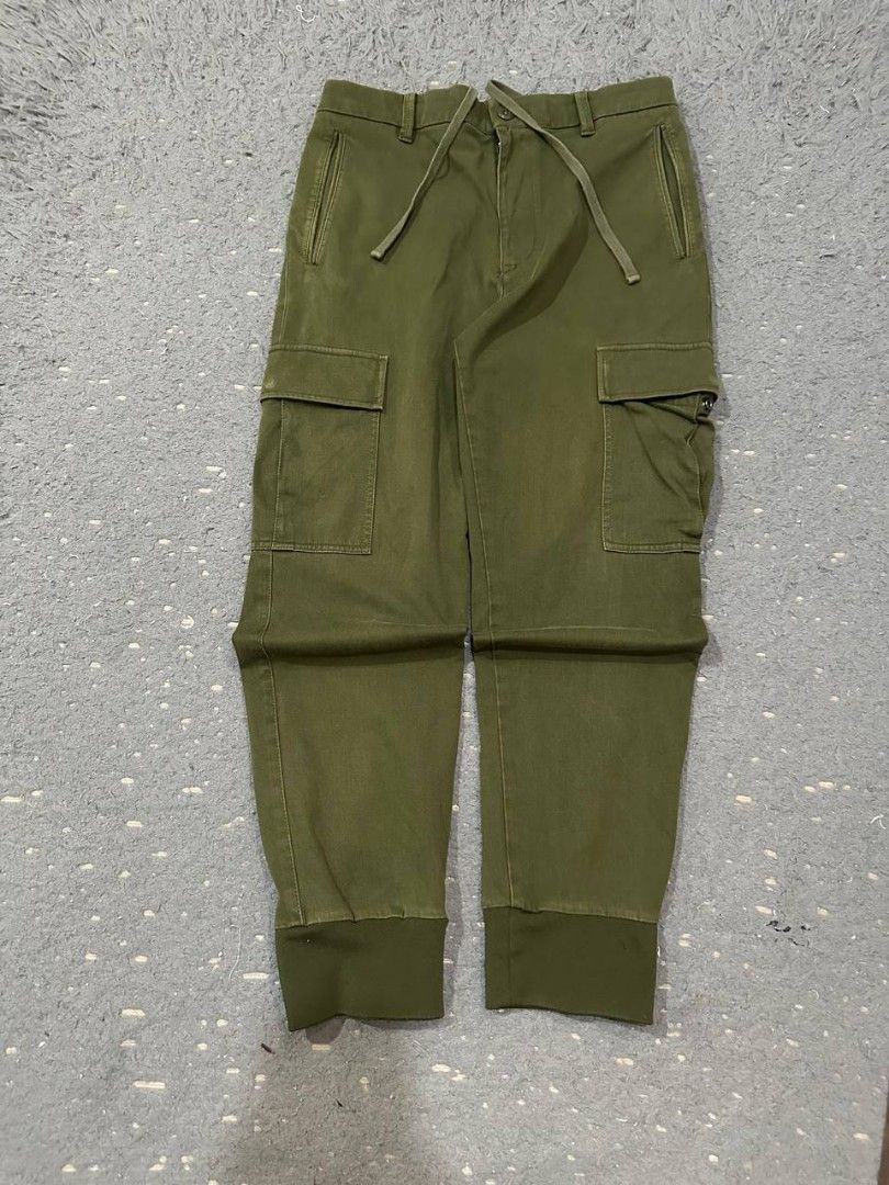 Globalworks pants (Category: Joggers) located in Baliuag. Submitted by dinthriftyfinds (Listing ID 1448602852, Image 1). Description: Global work pants 🔖W -29/30 🔖L - 38.