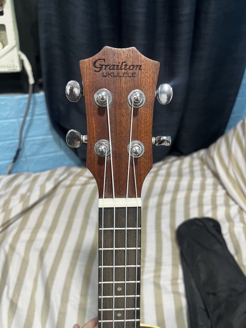 Grailton ukulele (Category: Musical Instruments) located in Bulacan. Submitted by joyiiiii (Listing ID 1448586648, Image 3). Description: Rushhh! Need funds huhu 📍sjdm .