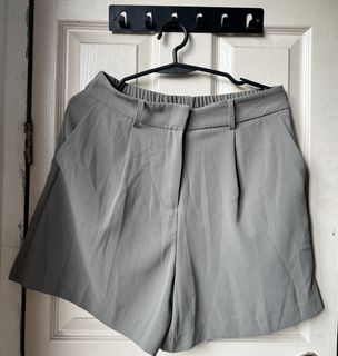 (Category: ) located in . Submitted by round.thrift (Listing ID 1448510998, Image 1). Description: .