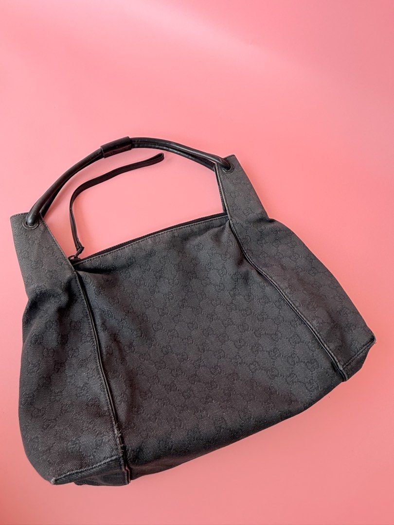 Gucci hobo gg 💯 Authentic (Category: Luxury Bags & Wallets) located in Manila. Submitted by _prettyquick (Listing ID 1448489593, Image 2). Description: preowned pls manage your expectations 100% authentic Follow us on instagram for more items @_prettyquick.