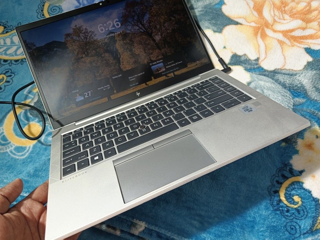 HP EliteBook  Laptop - Intel Core i5504725063515525123