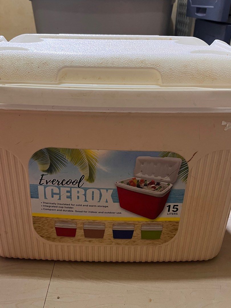 Icebox Cooler 15 liters (Category: Food Organization & Storage) located in Mandaluyong City. Submitted by denxile_04 (Listing ID 1448694183, Image 1). Description: Evercool Icebox Good as new 15 liters Good for indoor and outdoor use. Keeps items cold for up to 24 hours..