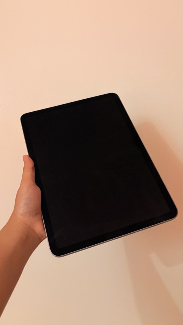 Ipad Air 5th gen (256 gb + wifi only) (Category: Other Mobile & Gadget Accessories) located in Taguig. Submitted by BAVDsroom (Listing ID 1448692966, Image 1). Description: No scratches and dents No charger included Meet up only!!!.