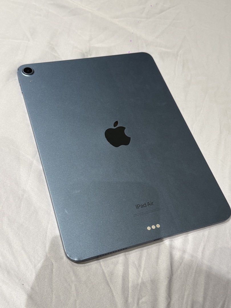 iPad air 5th generation (Category: iPad) located in Kuala Lumpur. Submitted by shaeszamm (Listing ID 1448483996, Image 2). Description: Genuine Apple iPad air 5th Generation (64GB, Wi-Fi) for sale. * Excellent working condition * Carefully used and well maintained * No functional issues * iCloud account removed and device reset * Ready for immediate use Ideal for students, professionals, entertainment, and daily use. Reason for selling: Upgraded 