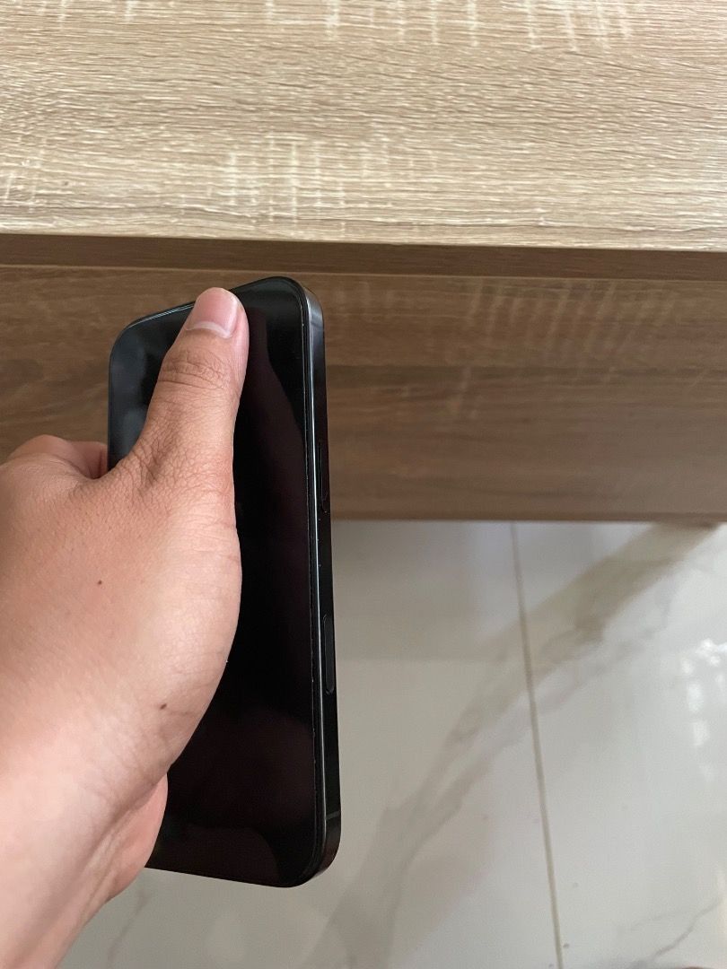 Iphone 16pro 256 GB (Category: iPhone 16 Series) located in Manila. Submitted by kream12345 (Listing ID 1448491917, Image 2). Description: iphone 16 pro 256gb openline 92 battery health no issue complete Comes with original box and receipt bought from beyondthebox..