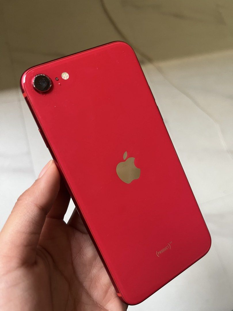 iPhone SE 128 gb 2nd GENERATION (Category: iPhone SE Series) located in Manila. Submitted by ellabi_mikacute (Listing ID 1448682145, Image 1). Description: STILL AVAILABLE! 🫶 - iPhone SE 2nd Generation - Stunning Red color - 128GB storage capacity Expectation: *Need repair (naoopen naman siya pero namamatay every 5-10mins) *minor scratches *Manage your expectations since mababa ang value. *need niyo po ipa reset (diko matanggal icloud id ko sinc