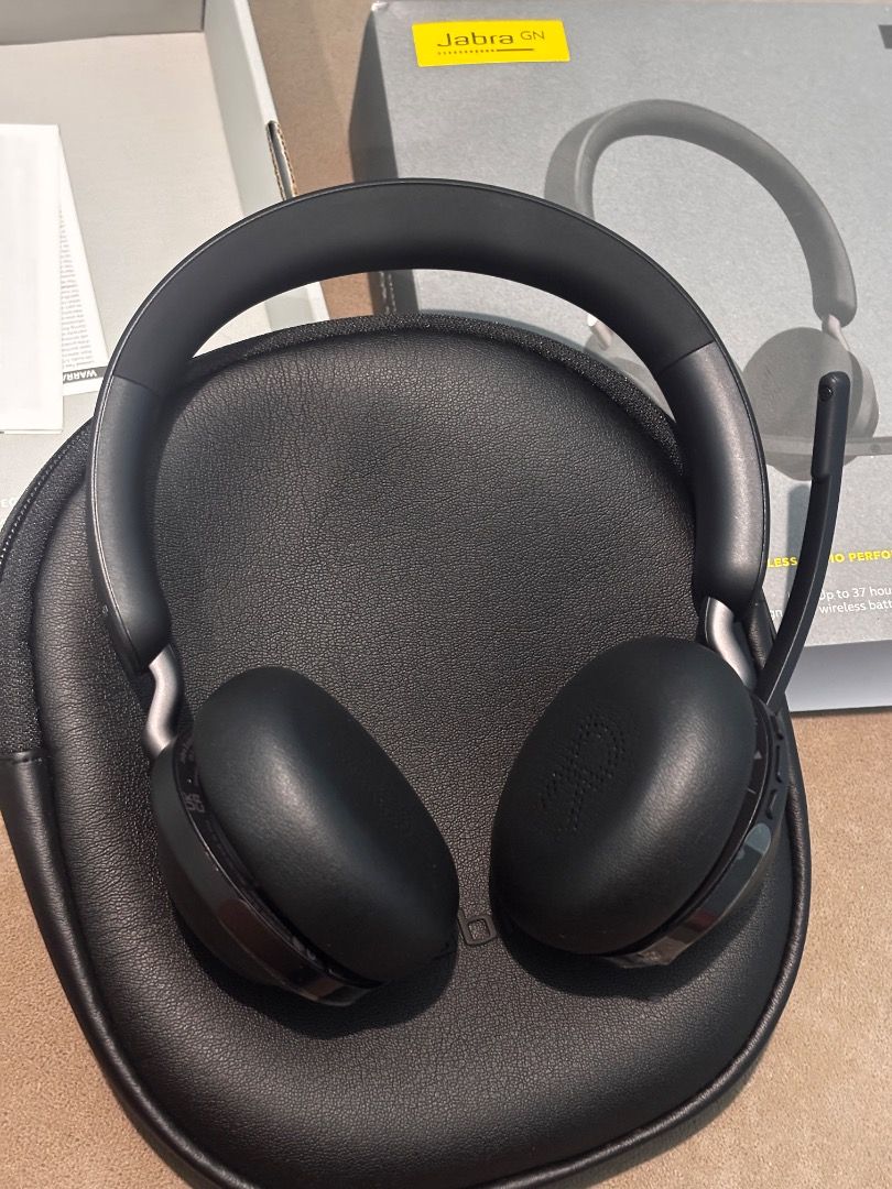 Jabra Evolve2 65 USB-C Wireless Headphones (Category: Headphones & Headsets) located in Quezon City. Submitted by kial22 (Listing ID 1448651738, Image 3). Description: Jabra Evolve2 65 Wireless Headset – Brand New (Opened Only) 💰 Price: ₱8,500 Selling my Jabra Evolve2 65 wireless headset. It’s never been used—the box was only opened to check the contents. I’m selling it because I have an extra unit, so this one is no longer needed. Condition: * 