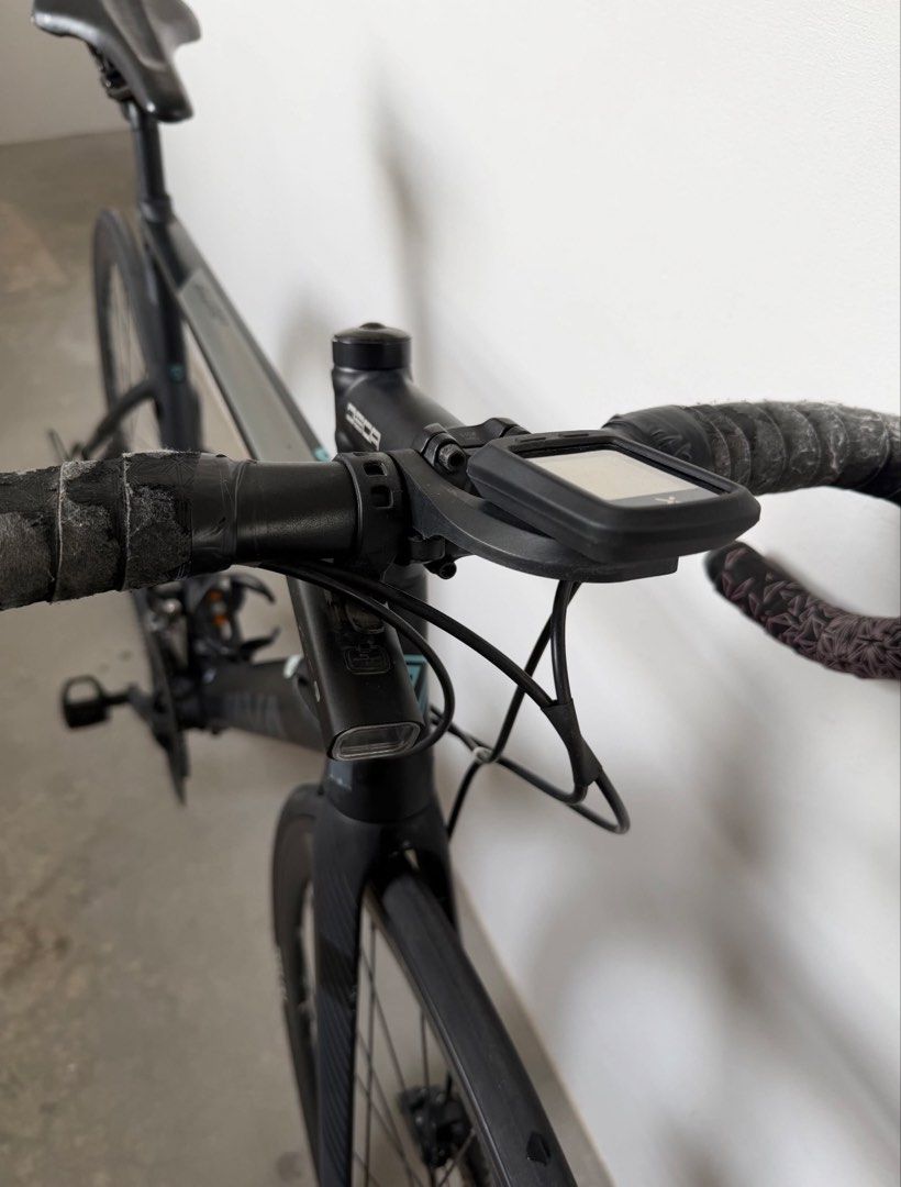 Java Siluro 3 (Category: Bicycles) located in Singapore. Submitted by unknown_kid (Listing ID 1448681062, Image 3). Description: RFS: not riding anymore, my lost ur gain. Take and Go ready to ride Frame Size - 53 Groupset - Sora Handlebar grip worn out thats all ‼️Upgrades‼️ (Worth $150++): Shimano RC1 Cycling Shoes Shimano Clipless Pedals Xoss Bike Computer Rockbros Front Light Dual colour Back Light .