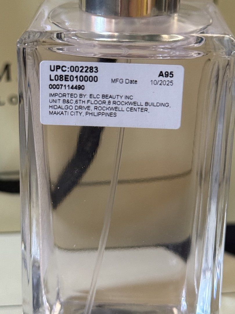 Jo Malone London Red Roses Cologne 100ml (Category: Fragrance & Deodorants) located in Tarlac. Submitted by yoona88 (Listing ID 1448528148, Image 3). Description: - Jo Malone London Red Roses Cologne - 100ml bottle - Long-lasting fragrance - Notes: Fresh citrus, floral, warming woods - Authenticity guaranteed: Purchased from ELC Beauty Inc. - Manufacturing Date: October 2025.