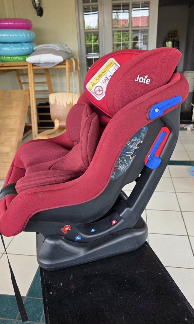 Joie Stages Car Seat (Category: Car Seats) located in Cainta. Submitted by gapinoy (Listing ID 1448561637, Image 3). Description: Can be used from birth to around 7yo. We only used this when we went out of town which very rare. Now it's just in the attic collecting dust. We bought for P16k in SM Megamall in 2023. now retail price is P14k. Selling low because there is a slight damage on the strap. (See last pic) It does not affect the performance 