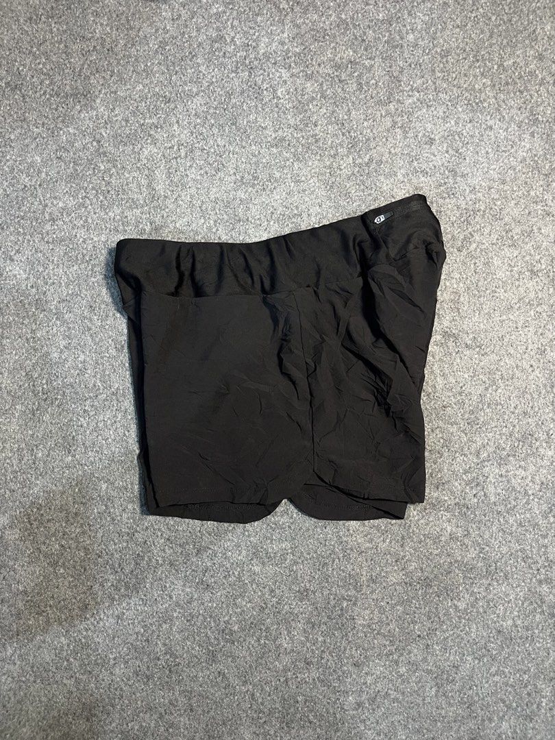 Kalenji Black Running Shorts (Category: Shorts) located in Sultan Kudarat. Submitted by c_jay28 (Listing ID 1448650577, Image 2). Description: - Brand: Kalenji - Color: Black - Type: Running Shorts - Material: Lightweight and breathable - Features: Elastic waistband for a comfortable fit - Best for: Workouts, running, casual wear - Size: Medium (M).