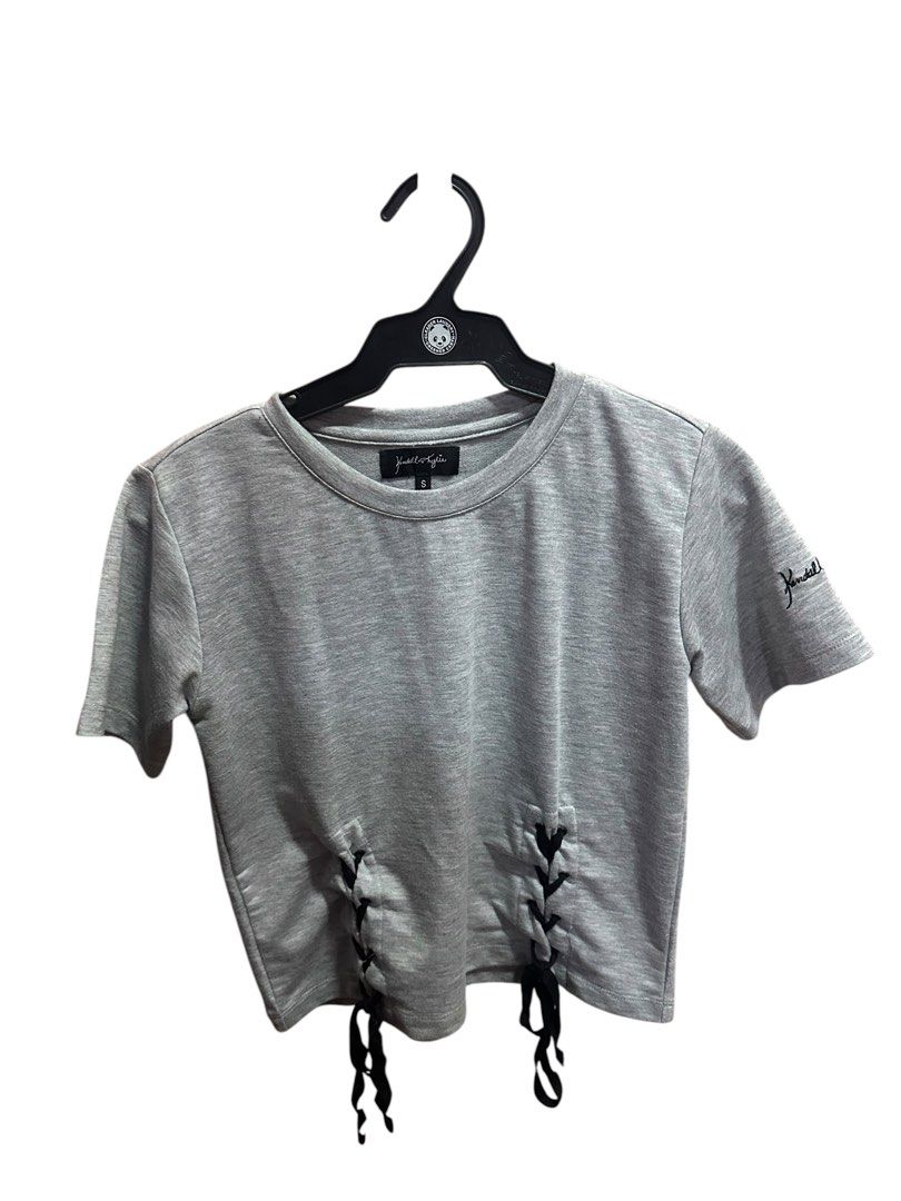 K&K Merch Drawstring Top (Category: Blouses) located in Cabanatuan. Submitted by sabbbiee (Listing ID 1448645284, Image 1). Description: 🌷 Decluttering my closet! Selling my pre-loved clothes that are still in great condition. Affordable prices, well-loved, and located in Cabanatuan City. Shipping fee is shouldered by the buyer. Feel free to message me for more details! 💕.