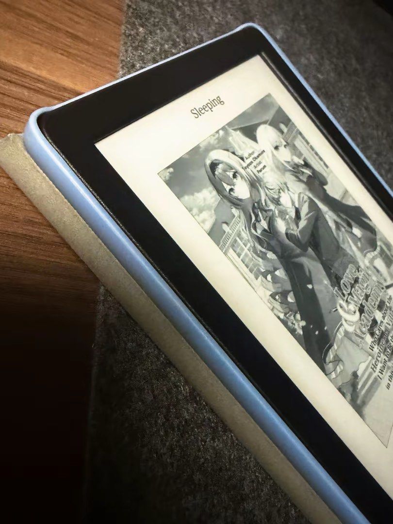 Kobo Clara BW Black (Category: E-Readers) located in Tarlac. Submitted by zenwater.a733cf (Listing ID 1448682659, Image 3). Description: - Kobo Clara BW e-reader - 6-inch screen - wOriginal box included - Excellent battery life - Ideal for reading on the go .