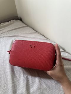 (Category: ) located in . Submitted by nise.closet (Listing ID 1448563316, Image 1). Description: .