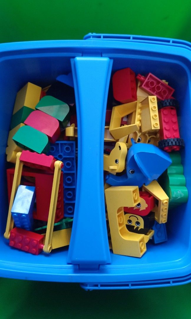 Lego Basic (Category: Toys & Games) located in Sorsogon. Submitted by divs4joy (Listing ID 1448508891, Image 2). Description: Lego Basic 685❌❌❌❌ 👉 isang bucket 👉 as it is; WYSIWYG. 👉 see other photos for details..