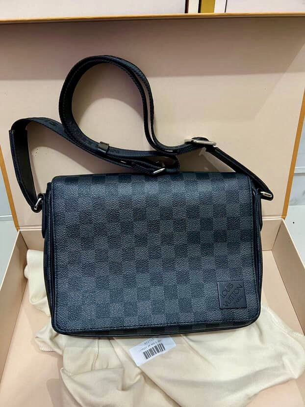 Louis Vuitton District Pm (Category: Luxury Bags & Wallets) located in Quezon City. Submitted by _legitAF (Listing ID 1448566971, Image 1). Description: For sale only!! LATEST MODEL Louis Vuitton District PM (Version 3) Damier Graphite 9.3/10 condition Retails around 130k Complete with Receipt Authentic Money back!! Meet up preferably in Sun Residences Condo, QC area .