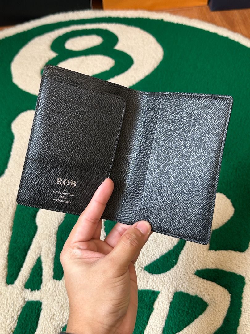 LV Damier Graphite Passport Holder (AUTHENTIC) (Category: Luxury Bags & Wallets) located in Cavite. Submitted by southsnkr (Listing ID 1448583585, Image 2). Description: Louis Vuitton Damier Graphite Passport Holder Gently Used Unit only ₱9,500 only Cavite / Bulacan 📍 Add for shipping Mode of Payment: BPI | G-cash 𝗔𝗹𝗹 𝘁𝗿𝗮𝗱𝗲𝗺𝗮𝗿𝗸𝘀 𝗮𝗻𝗱 𝗹𝗼𝗴𝗼𝘀, 𝗶𝗻𝗰𝗹𝘂𝗱𝗶𝗻𝗴 𝘁𝗵𝗼𝘀𝗲 𝗼𝗳 𝗡𝗶𝗸𝗲, 𝗔𝗱𝗶𝗱𝗮𝘀, 𝗮𝗻𝗱 𝗼𝘁𝗵𝗲𝗿 𝗯𝗿𝗮𝗻�