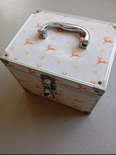 (Category: ) located in . Submitted by heiyuan (Listing ID 1448493349, Image 1). Description: .
