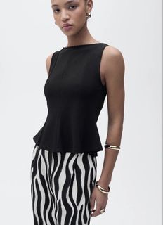 (Category: ) located in . Submitted by thriftchic_ (Listing ID 1448571259, Image 1). Description: .