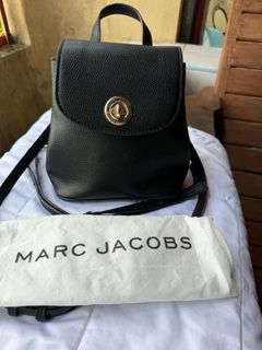 (Category: ) located in . Submitted by ghinzky_preloved (Listing ID 1448587443, Image 1). Description: .