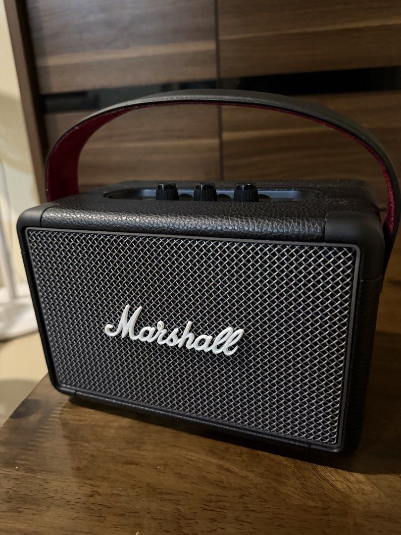 Marshall Kilburn II (Category: Soundbars, Speakers & Amplifiers) located in Las Pinas. Submitted by klaurajela (Listing ID 1448614350, Image 1). Description: Good as new! No box though. Condition is 10/10 Only used 3-4 times Slightly negotiable Includes the cable for charging RFS: will be moving abroad & no longer need this Location: BF Homes Parañaque.